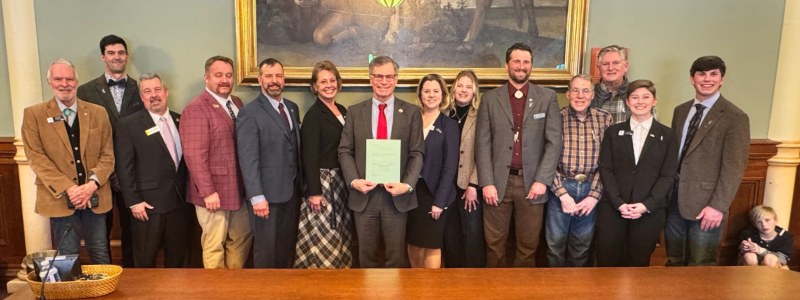 LEGISLATIVE LOWDOWN: Major Wins for Public Lands and Electric Vehicles